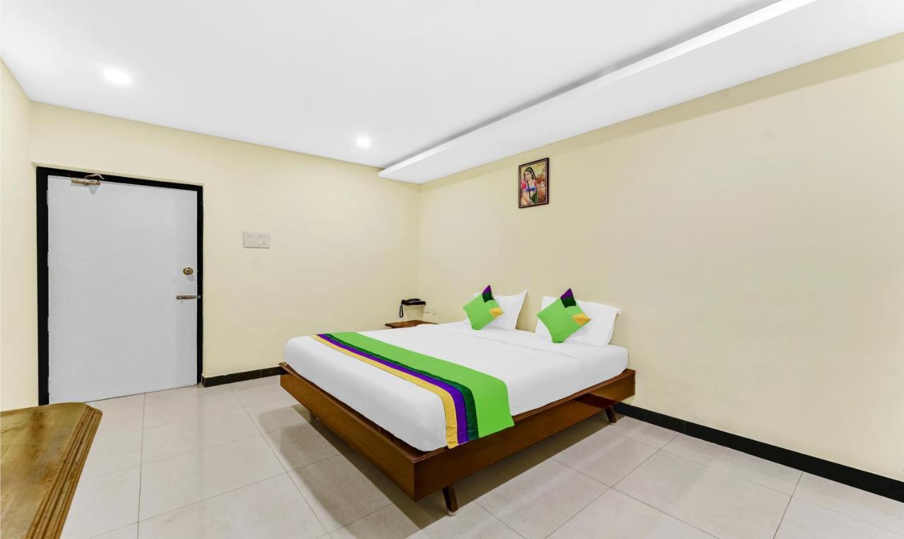 Hotel Treebo B Coral, 2 Km From Promenade Beach Pondicherry Exterior foto