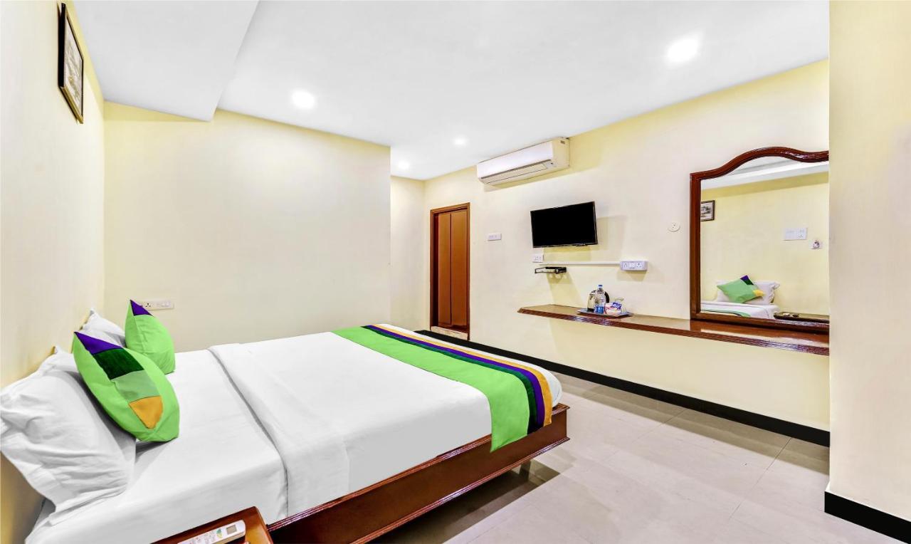 Hotel Treebo B Coral, 2 Km From Promenade Beach Pondicherry Exterior foto