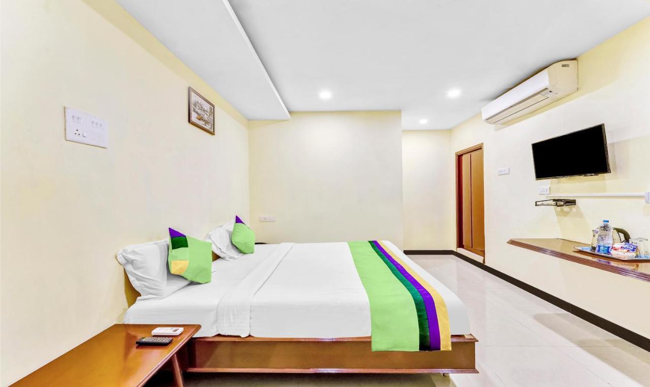 Hotel Treebo B Coral, 2 Km From Promenade Beach Pondicherry Exterior foto